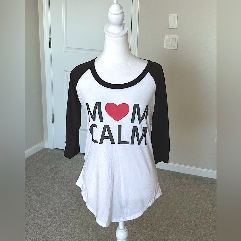 NWOT Chaser Mom Calm Baseball TShirt Size Medium